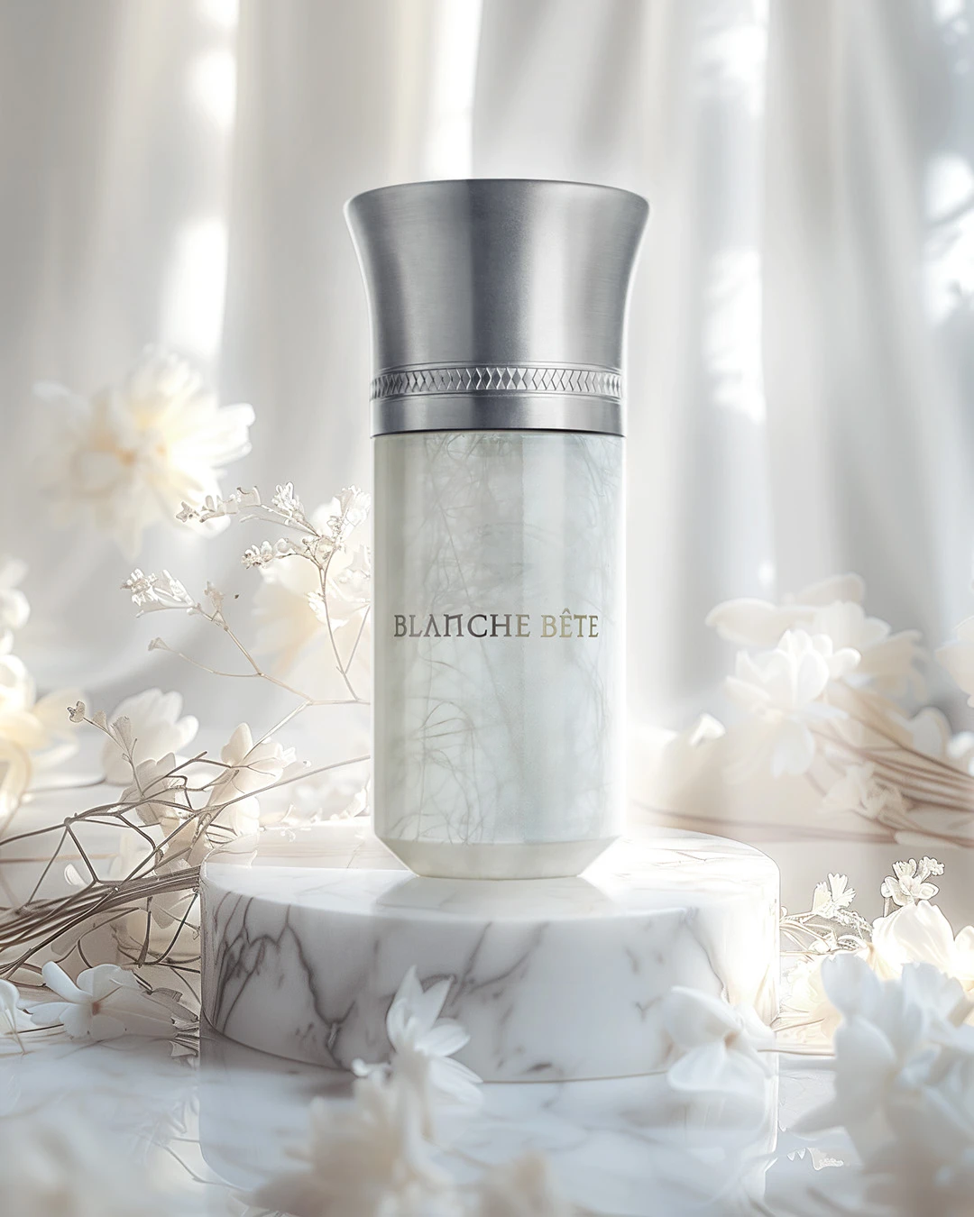 Blanche Bête của Liquides Imaginaires là một mùi hương thách thức ngôn ngữ