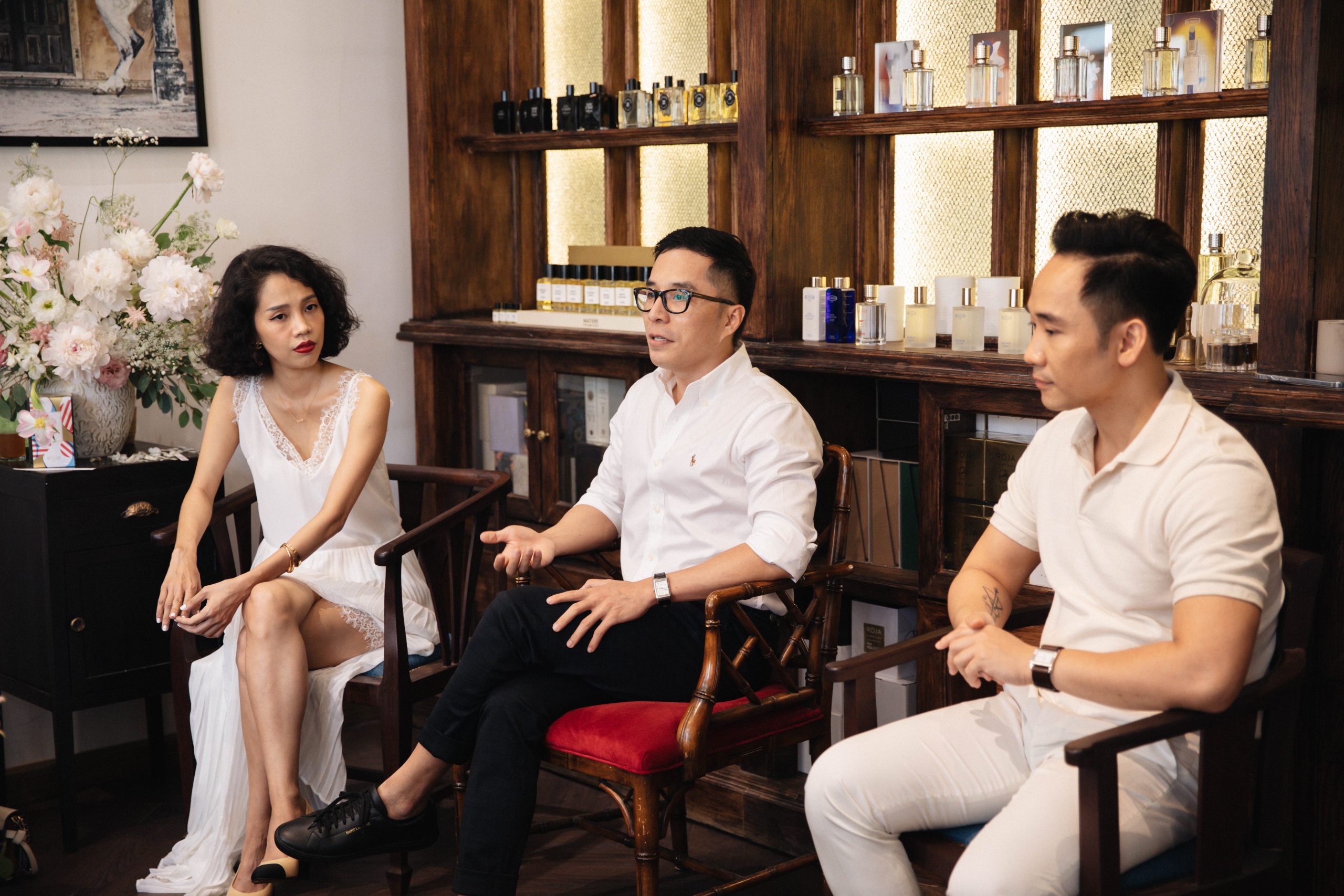 Mr. Eric Tran - Founder of ViinRiic Niche Perfume Gallery (middle) shares about the unique fragrance of In Paradise Riviera