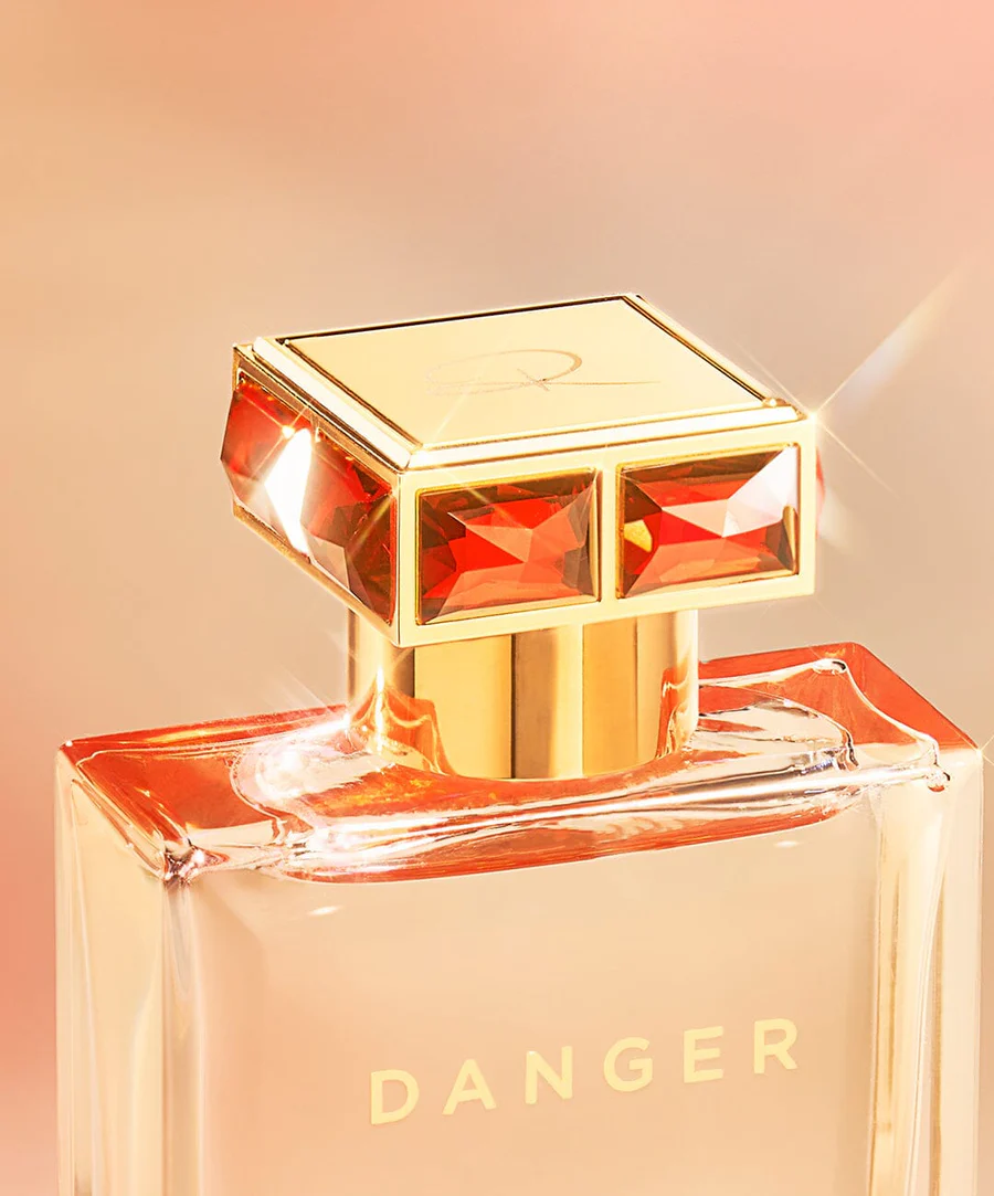 Danger Pour Femme Eau de Parfum ROJA